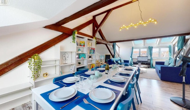 Le Cocon Colmarien - Proche centre ville et gare - stationnement gratuit - 10 personnes in Colmar