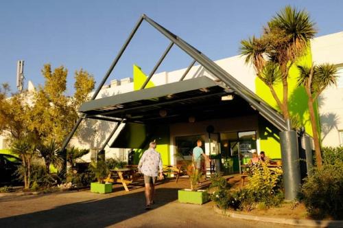 Lemon Hotel - Rouen in Le Mesnil-Esnard