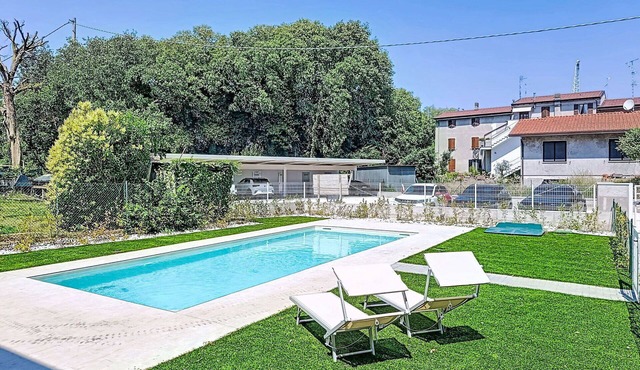 Lovely apartment for 6 guests with A/C, pool, TV, patio and panoramic view