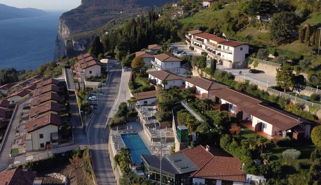 Lovely apartment for 2 people with WIFI, pool, TV and terrace
