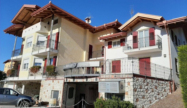 Lovely apartment for 4 people with WIFI, TV, terrace and pets allowed