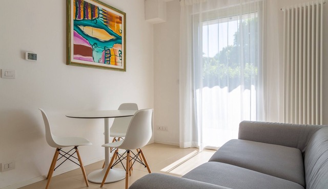 Modern Holiday Apartment "Baseventuno 3" With Pool