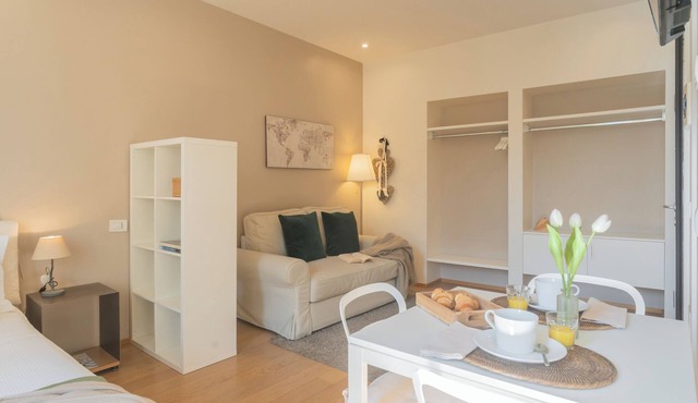 MT Studio 2 by Rent All Como
