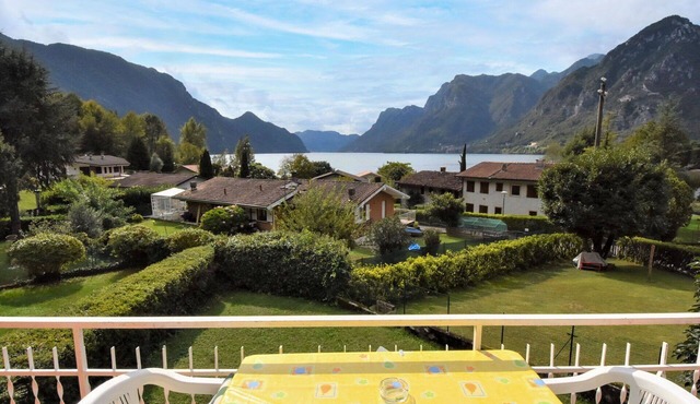Nice apartment for 12 people with WIFI, TV, terrace and pets allowed