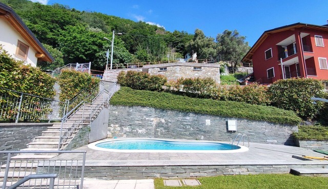 Nice apartment for 2 people with pool, WIFI and balcony