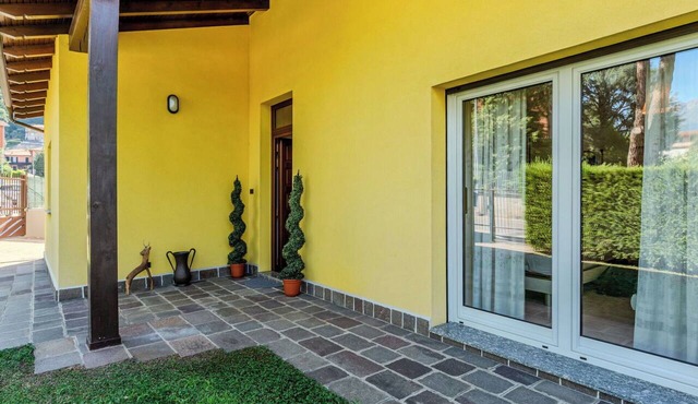 Nice apartment for 4 people with WIFI, TV and patio