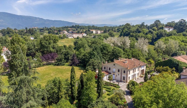Nice home in Sarcedo VI with WiFi