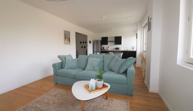 Nice, quiet apartment in Lay-Saint-Christophe