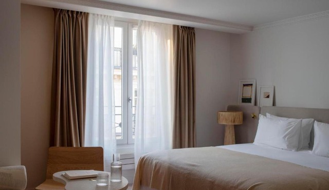 Nuage in Paris