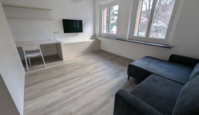 Oasis with distant views! TOP location with balcony, open fireplace, sauna and much more