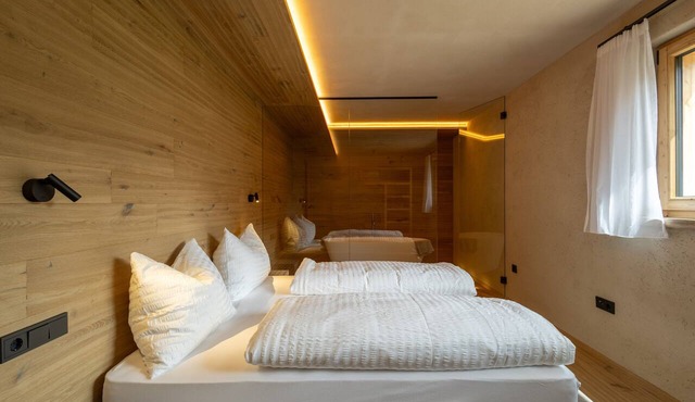 Oberwidner Luma - Luxury Suite with Mountain View and Private Terrace