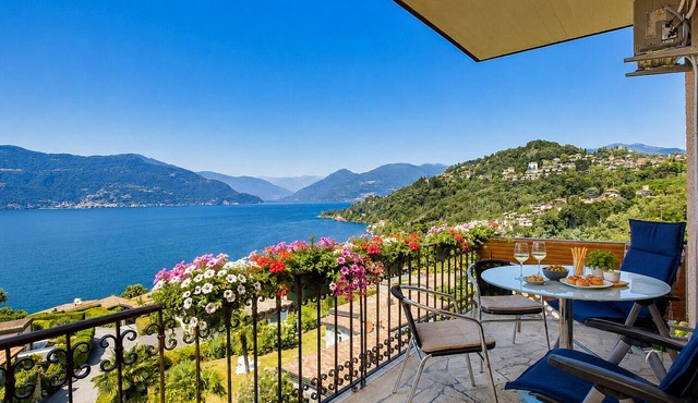 Parco Belmonte: Vista Fantastica by Lago Reisen