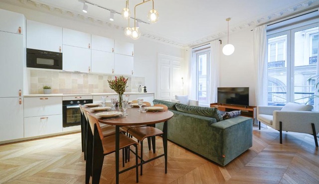 Parisuites Central Grands boulevards Design Folies Bergères in Paris