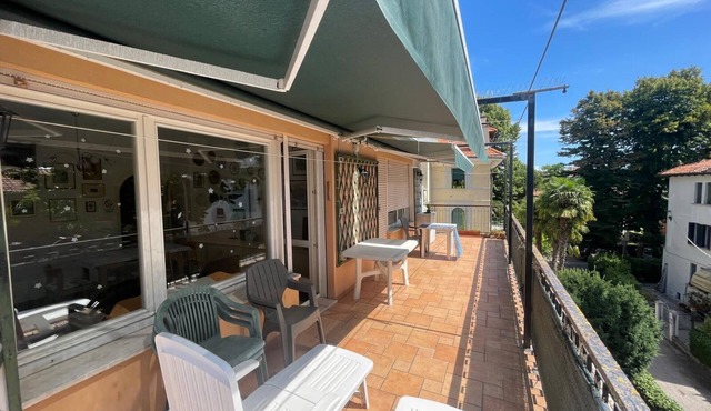 Penthouse in the green, with a view of Venice. 15 minutes by transportation to Venice center