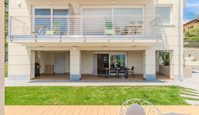Persico by Interhome