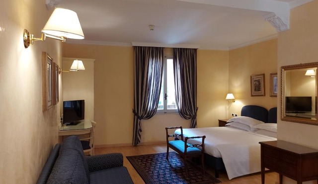 Phi Hotel Canalgrande