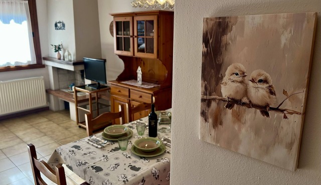 Piccali House: Ground Floor Apartment in the heart of ROANA