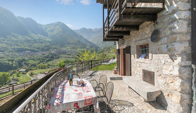 Private Green Oasis - Terrace, Tenno, Italy