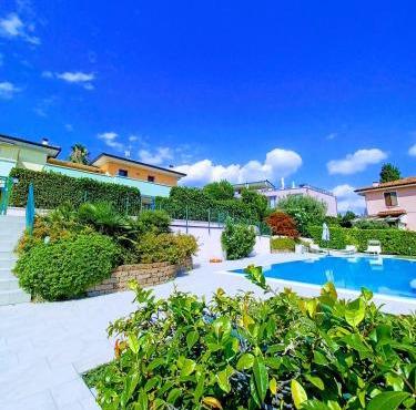 REGINA GARDESANA Luxury