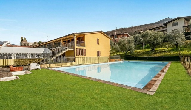 Residence La Perla - Apt 09, Monte Isola, Italy
