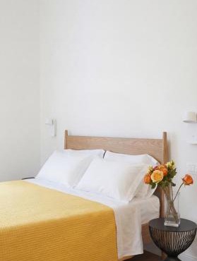 Reyes Suite & Rooms