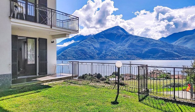 Riflessi del Lario by Interhome