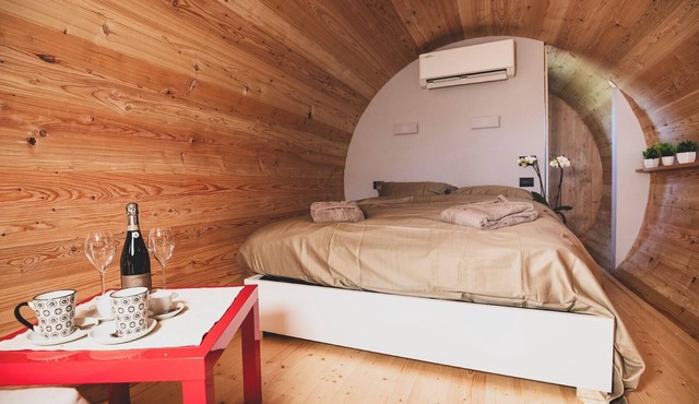 Rifugio diVino Dormire in una botte - Wine Barrel stay near Rome