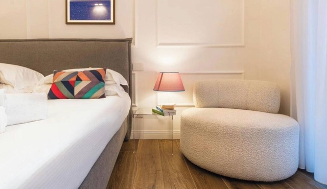 Riviera Suites Stanza 1