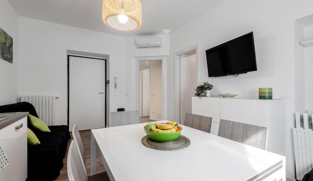 StayEasy Filzi11 - 3 Bedrooms, 2 baths - Central Station
