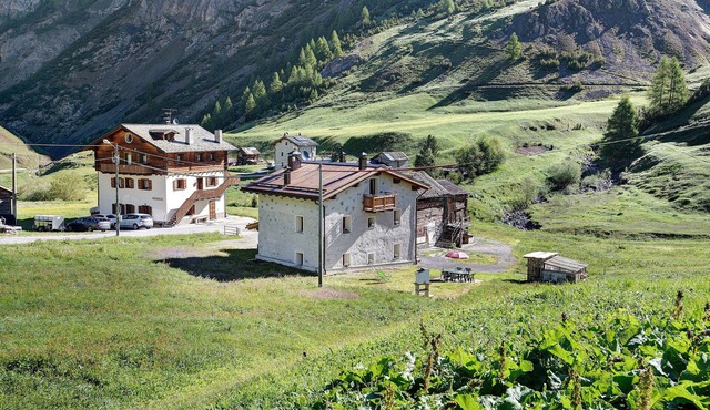 'Stefan Trepalle' Apartment with Mountain View, Shared Garden & Wi-Fi