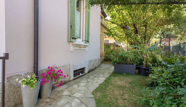 Studio 'Nocciolo' with Private Garden, Wi-Fi and Air Conditioning