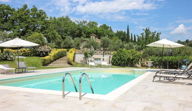 Stunning home in Selci