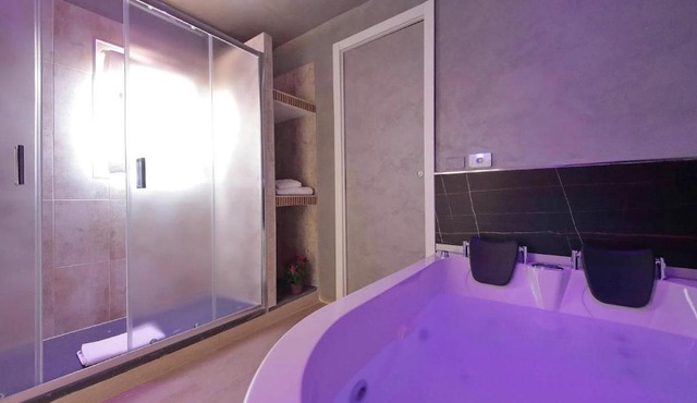Termini Jacuzzi Suite