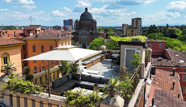 Terrazza Bonasi | Relaxation & Cinema in the Historic Center