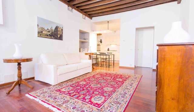 The Arch - a cozy apartment with the charm of history