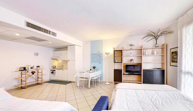 Venice Lion Apartments
