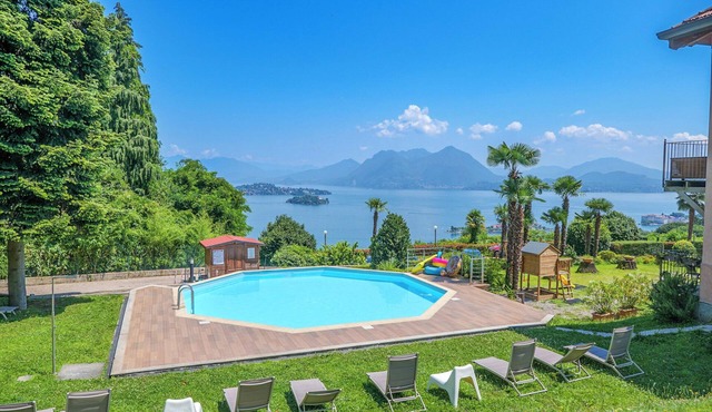 Villa Anna, Borromean Islands No. 22 by Lago Reisen