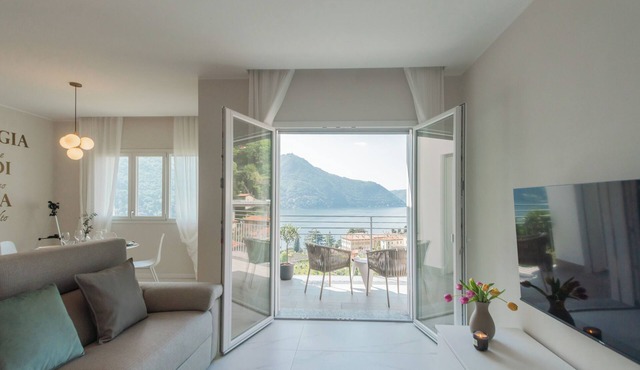 Villa Caterina–Lake View Terrace and Garden