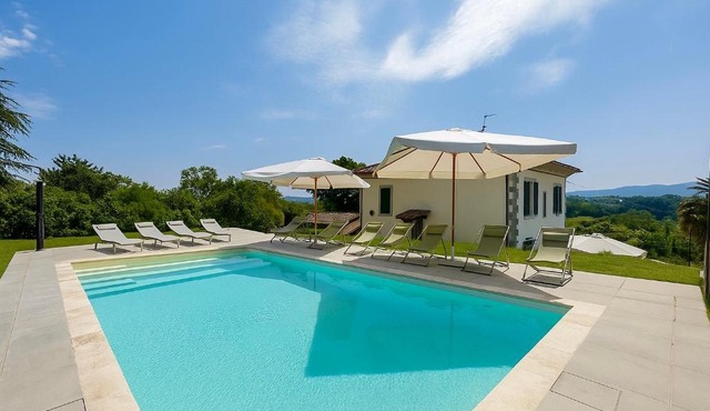 Villa La Gioconda - Heated Pool and Gym