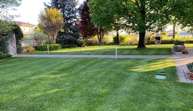 Villa Le Borghe, elegant, quiet accommodation in the green moraine hills