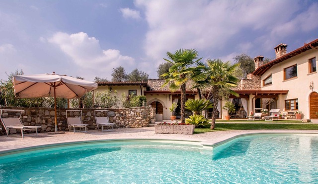 VILLA MARIO RESORT Garda See Salò Italy -- Luxury, Nature, Relax --
