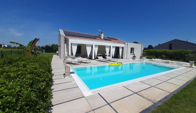 Villa Private Pool Luxury G&P Hot Tub