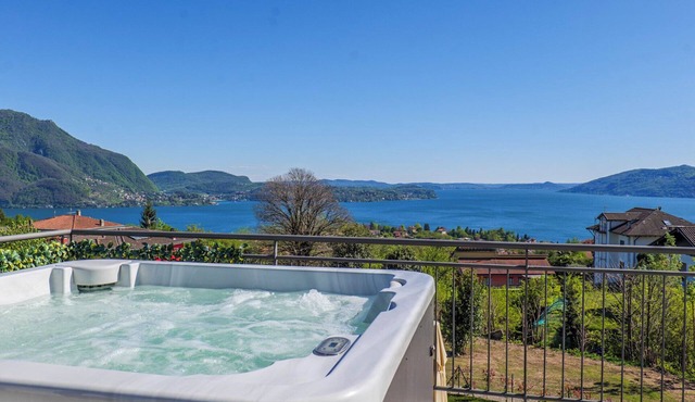Villa Spa Nipotine A by Lago Reisen