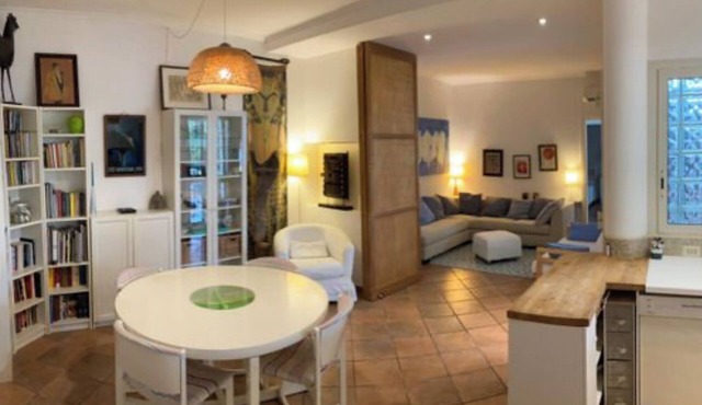 Villa with garden and pool 10 min from the sea