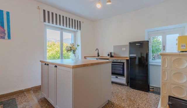 Wonderful private villa for 8 people with WIFI, TV, patio and pets allowed