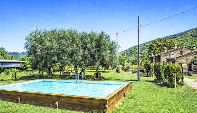 Wonderful villa for 5 people with WIFI, pool, TV and pets allowed