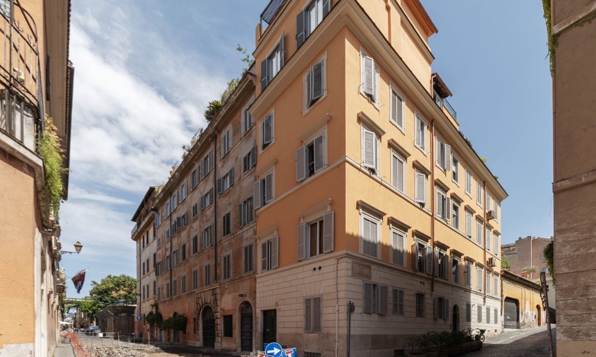 Rione VII Regola Apartment | GuestHost - Historic Center Apartment Lungotevere
