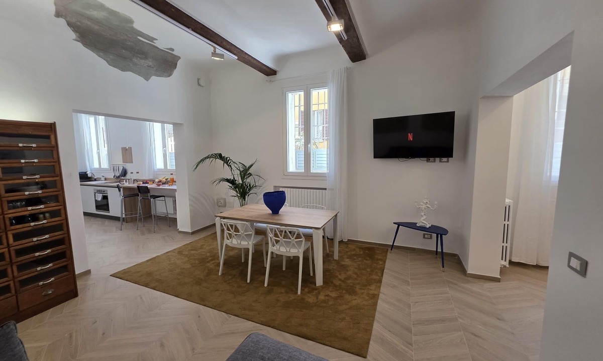 Old Town Apartment | Ganaceto100 Blu apartment MW Collection