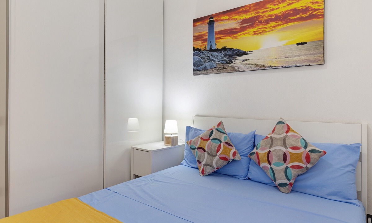 Est Apartment | Apartment 'Casa de Julieta' with Wi-Fi and Air Conditioning