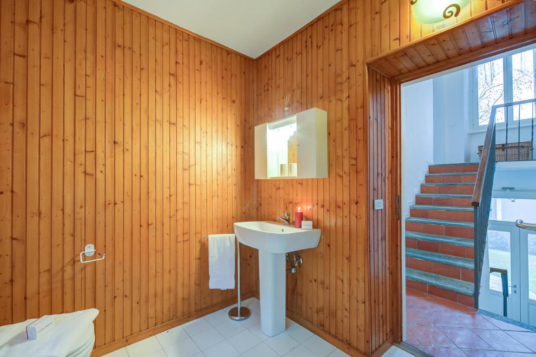 Pollino House | Mila Bike & WIFI: Garden Retreat near Lake Maggiore - Happy Rentals